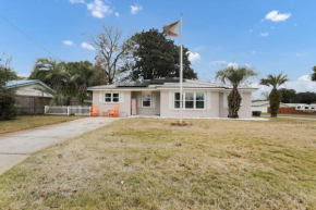 Ocean - 5 Bedroom Retreat with Pickleball, Arcade, Grill & Beach Access!